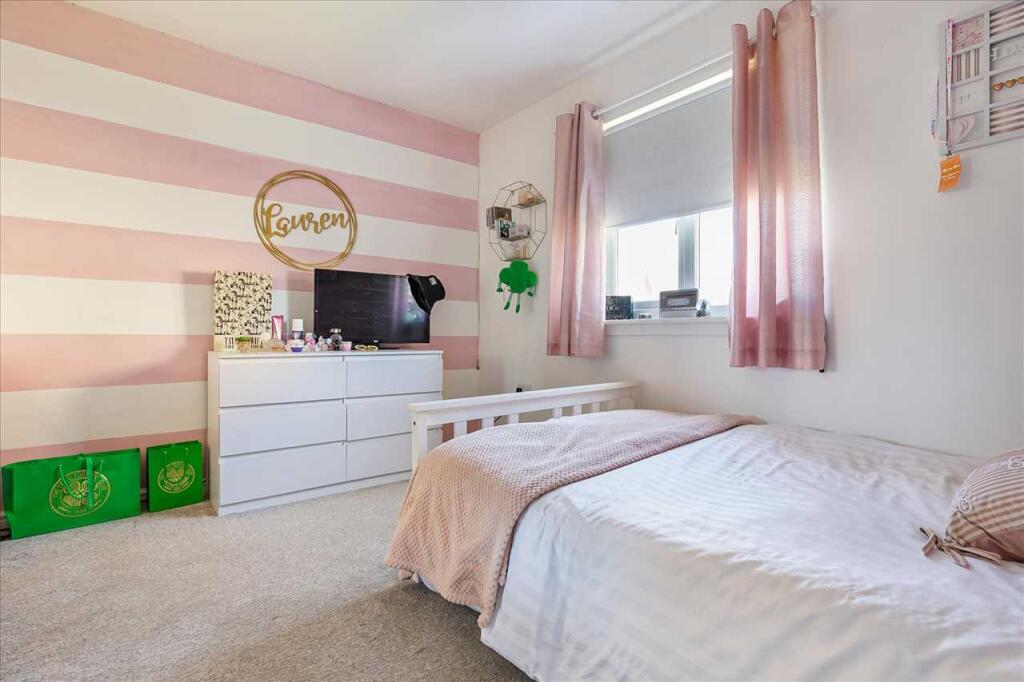 Bedroom Two (3)