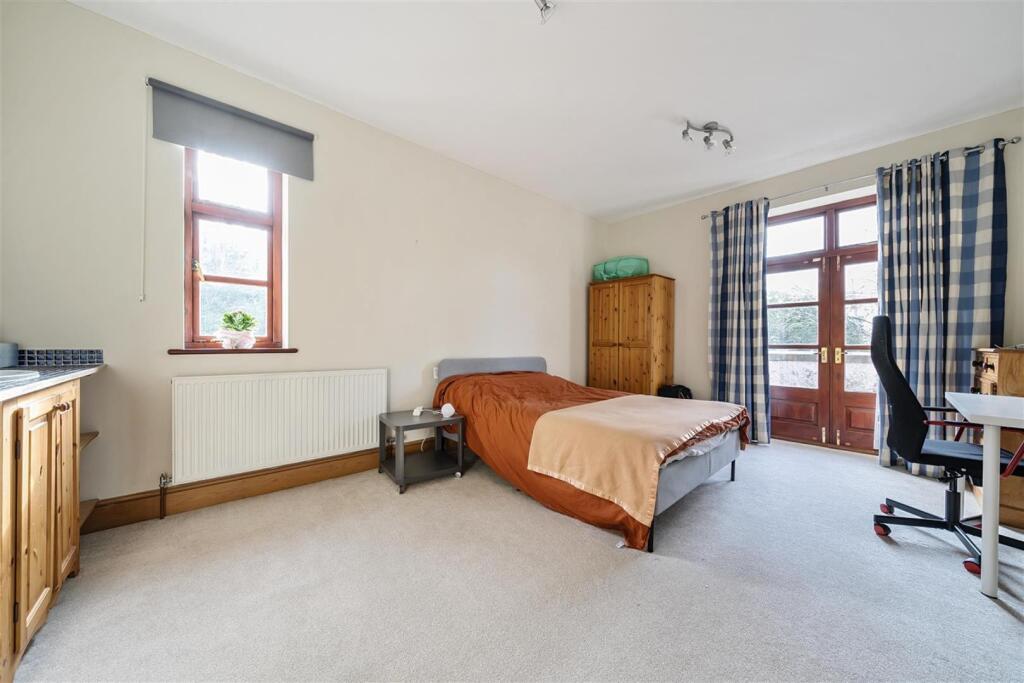 Bedroom 2.jpg