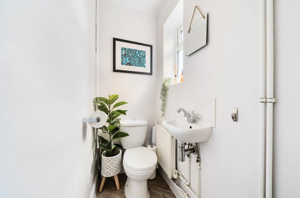 1307137-12-684b0e...