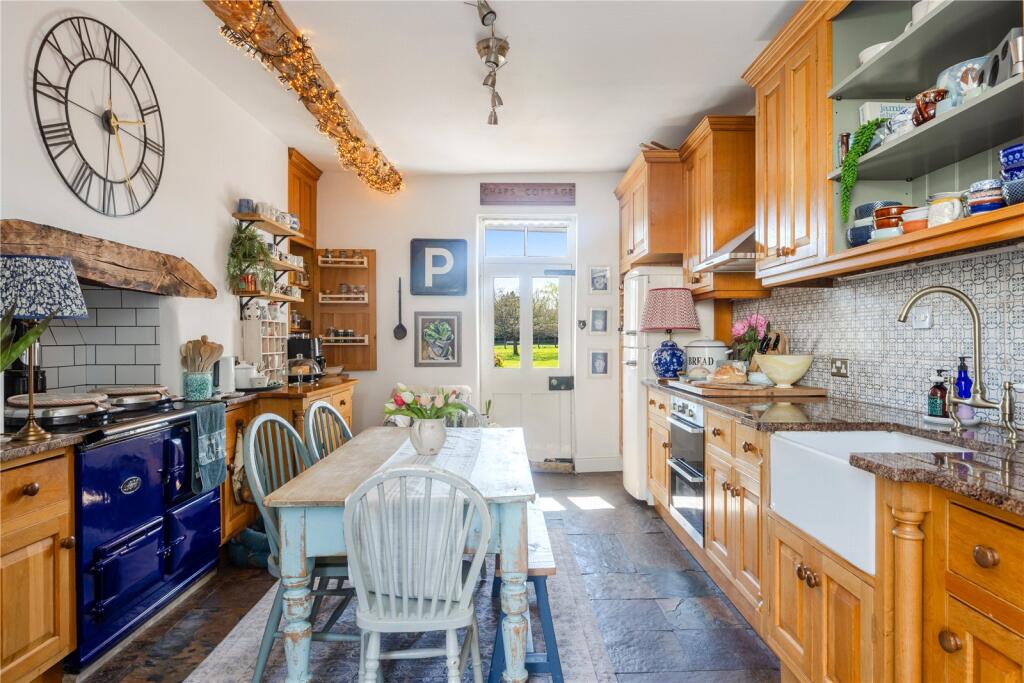 Kitchen/Breakfast Rm