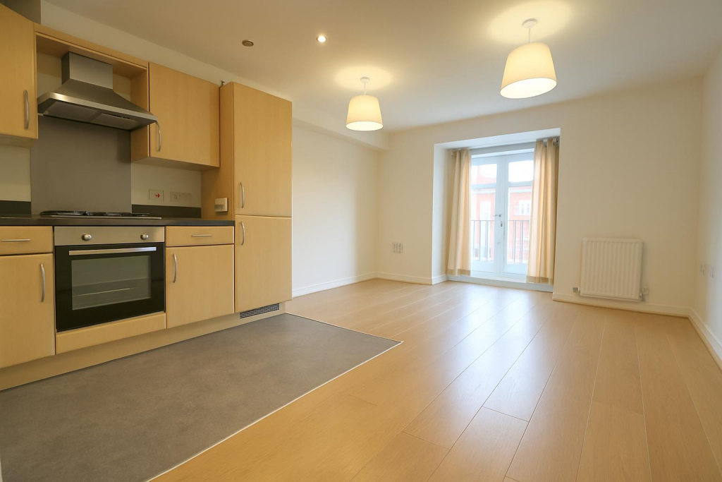 Lounge and kitchen 1