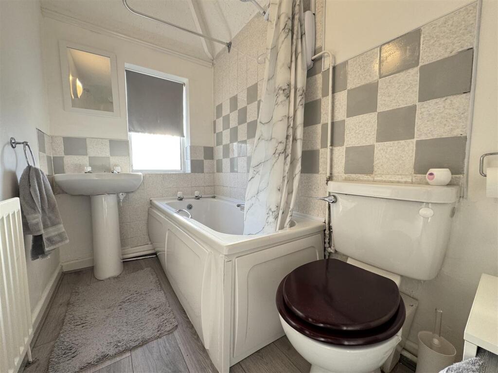 IMG_4925 (Large).JPG