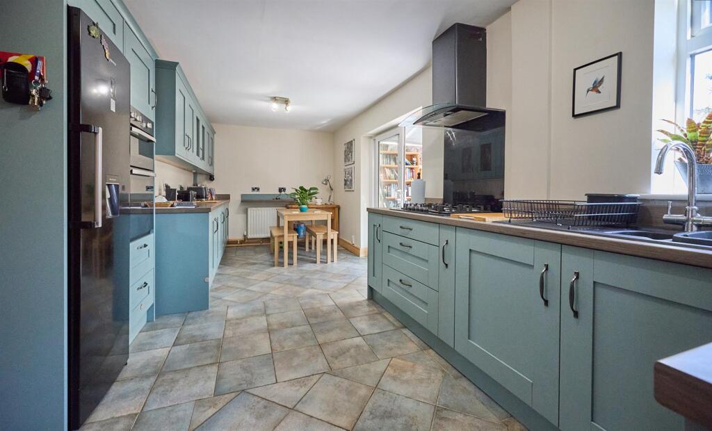 REFITTED DINING KITCHEN TO REAR
