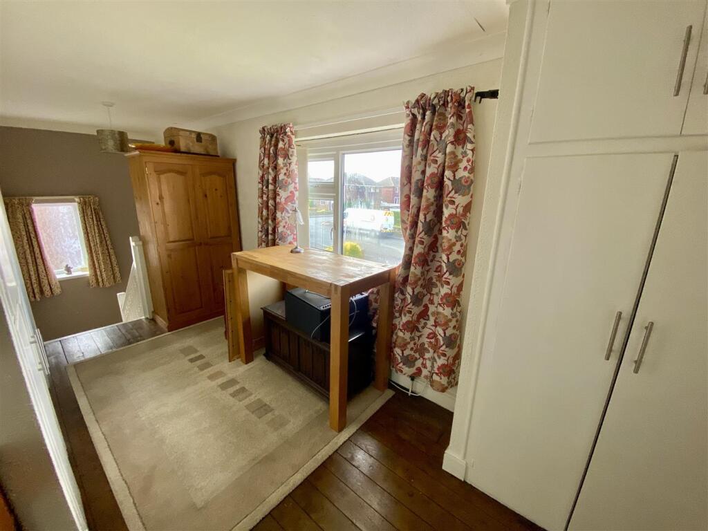 Bramleys Estate Agents - 67 West Royd Avenue - Mir