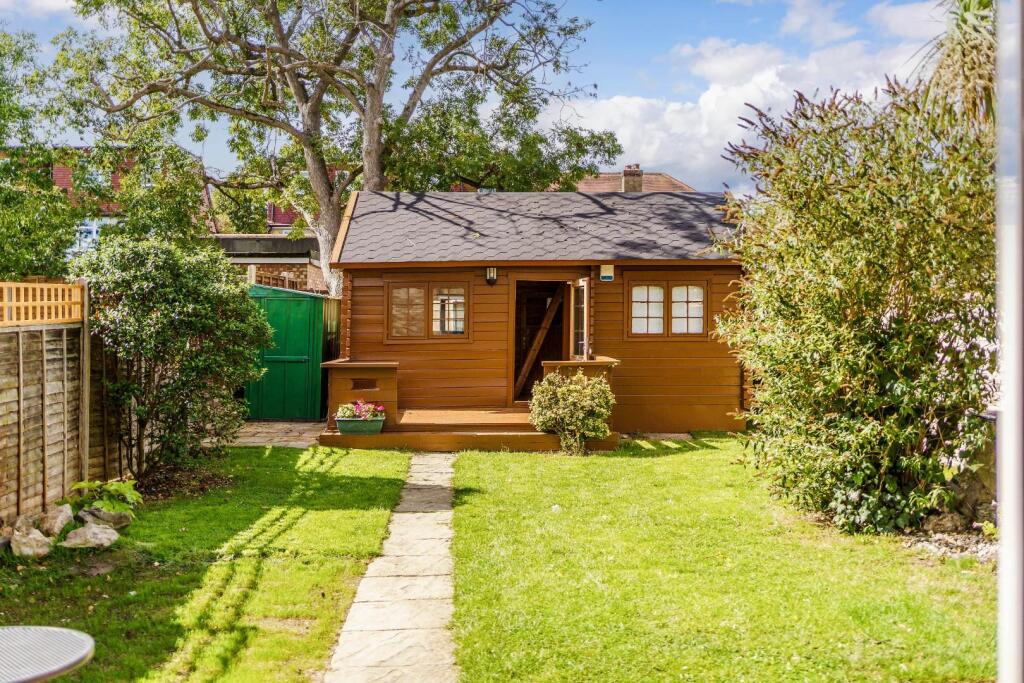 HAYMER GARDENS (5).jpg