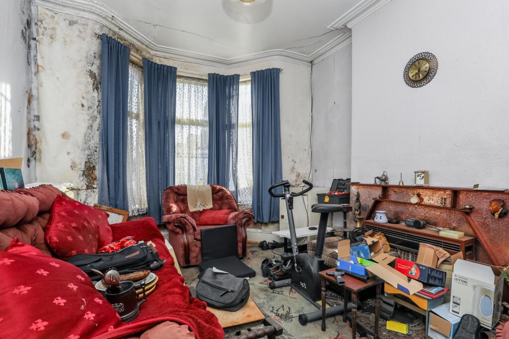 20251030054734 130A0948 P9lMP T202510301027.jpg