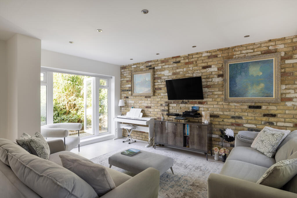 The Private Realtor - 442 Selsdon Road - 3_Hi