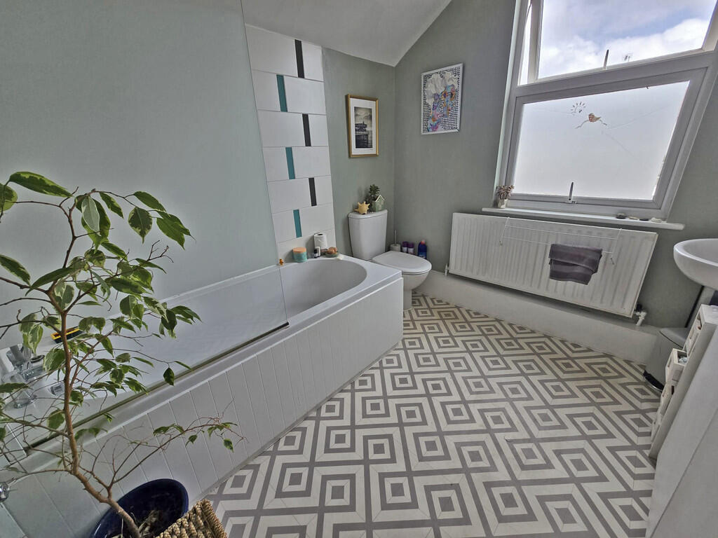 Bathroom (3)