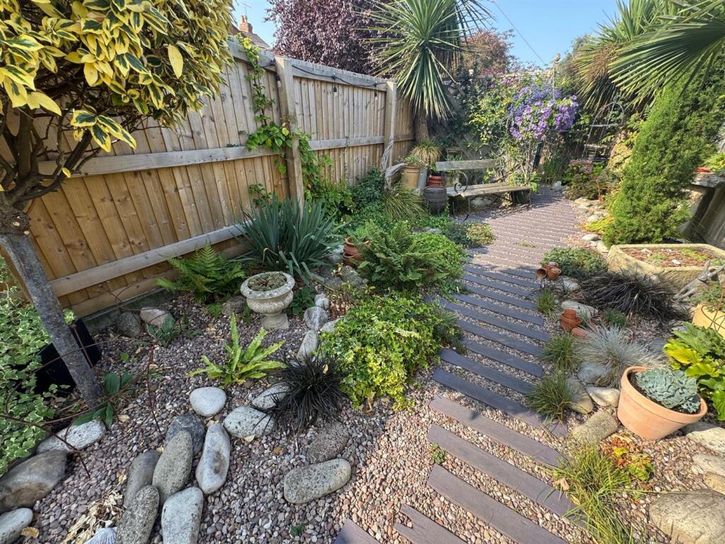 Knight  garden 1.jpg