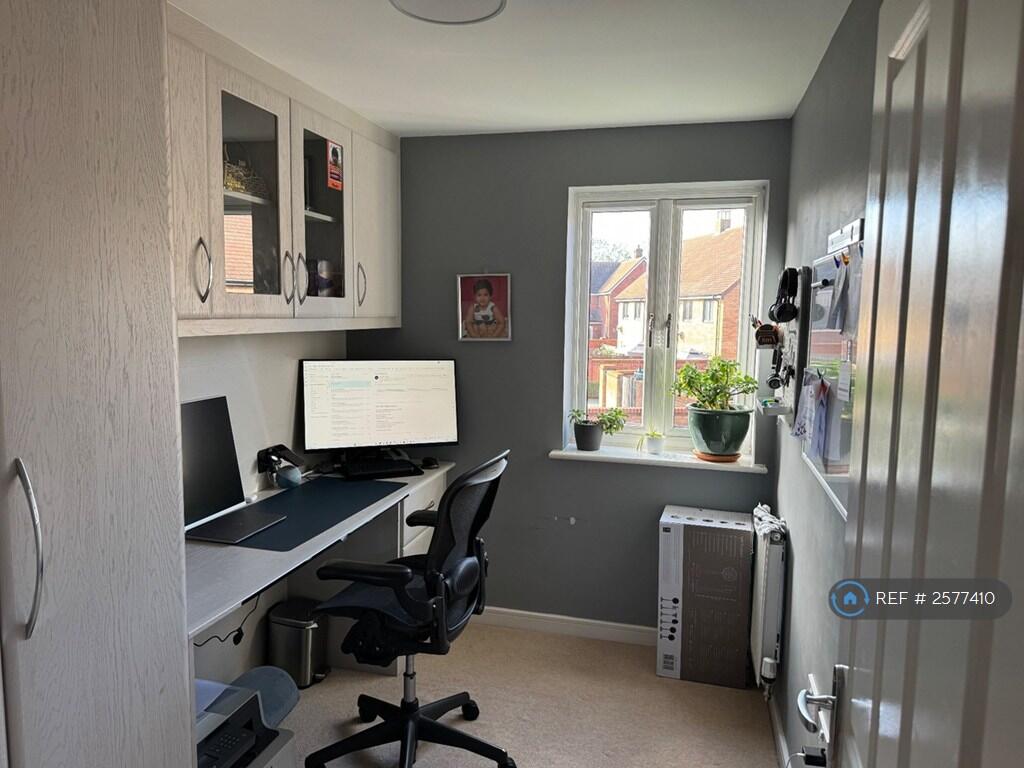 3rd Bed Room/Office 2