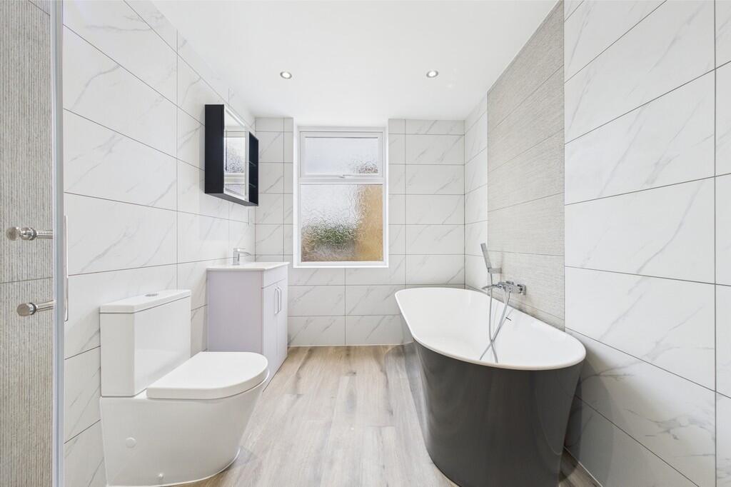 CAM01085G0-PR0569...