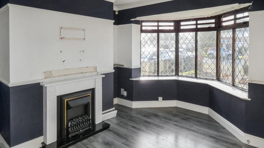 58 York Road, North Hull Estate, Hull, East Yorkshire, HU6 9RA