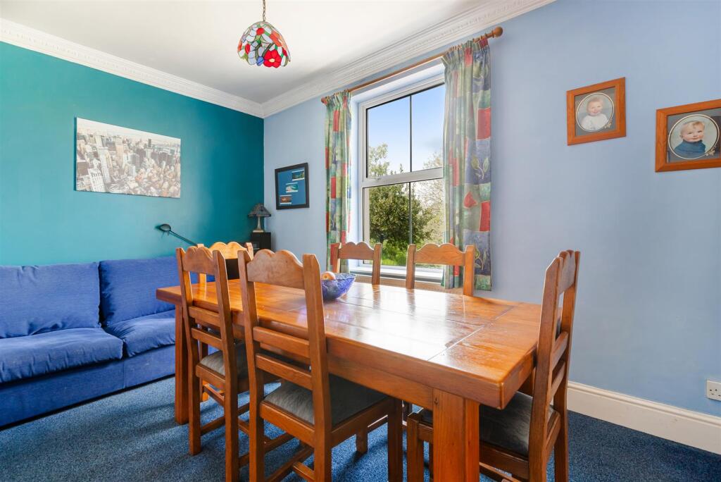 A14 - 14 Whitehill Road Newton Abbot - 250508.jpg