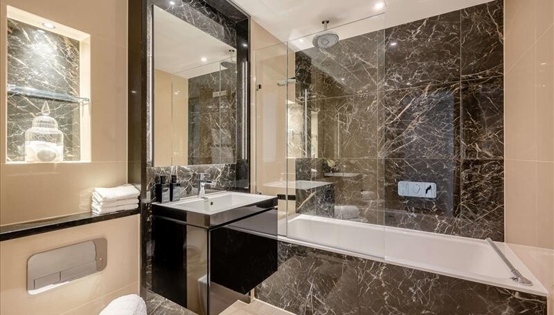 lg_p6106_63789243...