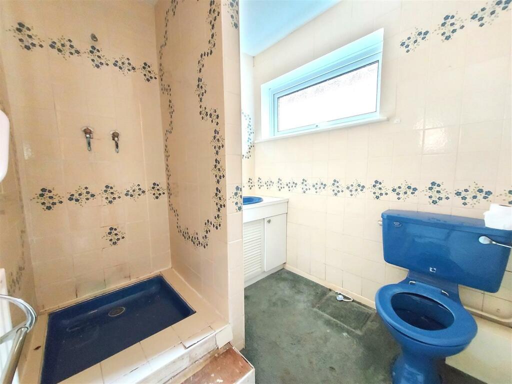 Ensuite Shower Room