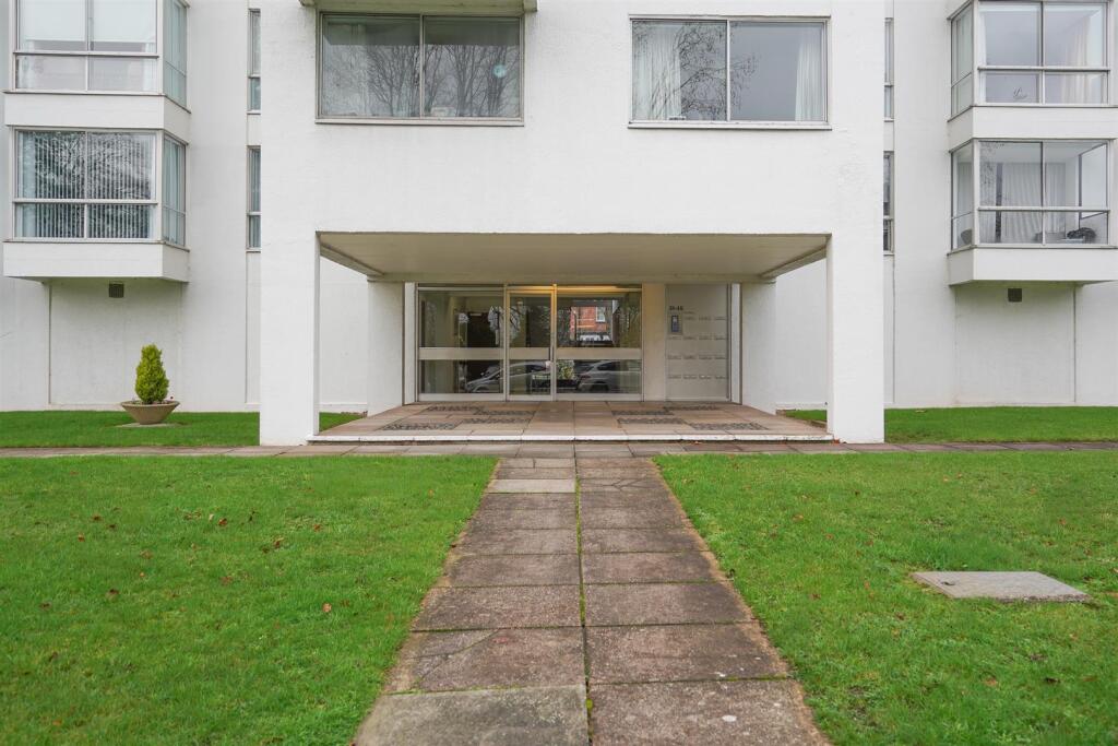 44 Regency House-12.jpg