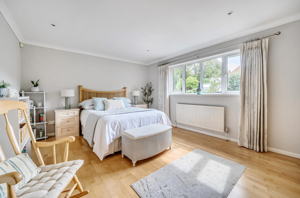 1348549-11-68b980...