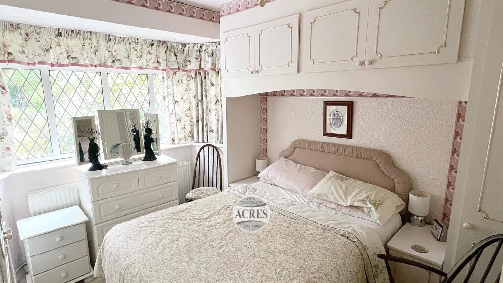 new bedroom.jpg