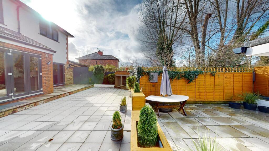 Kiln Lane Rear Garden