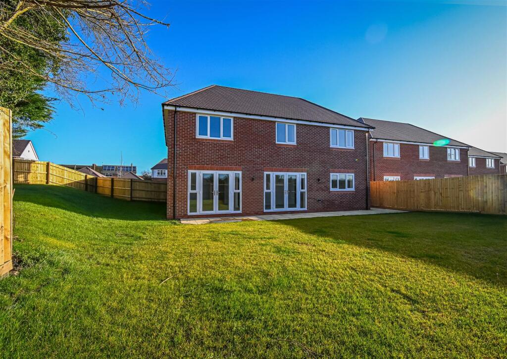 Rowan Grange Plot 4-2.jpg