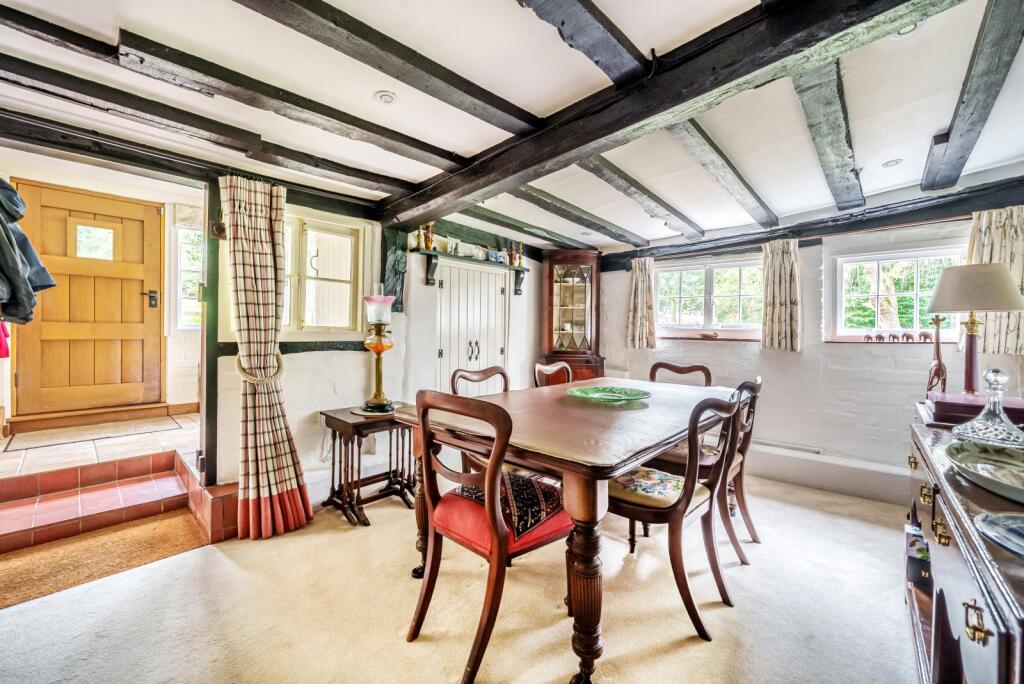 Formal Dining