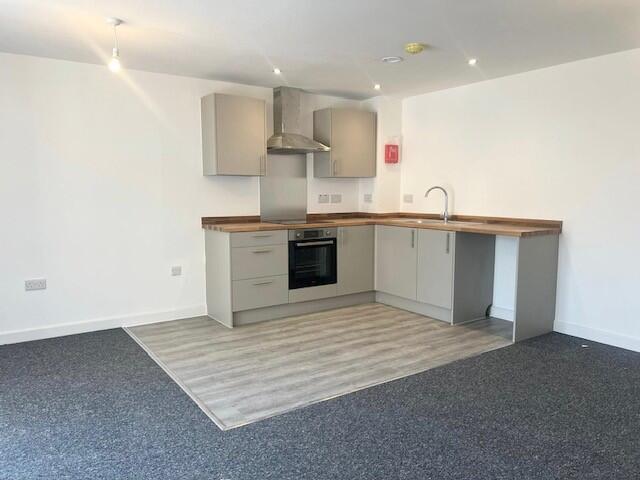 Flat 13