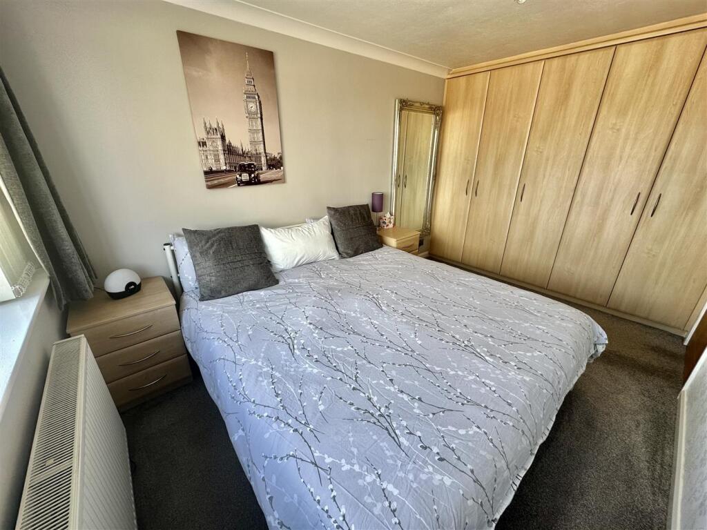 Bramleys Estate Agents - Kings Lea - Liversedge (2