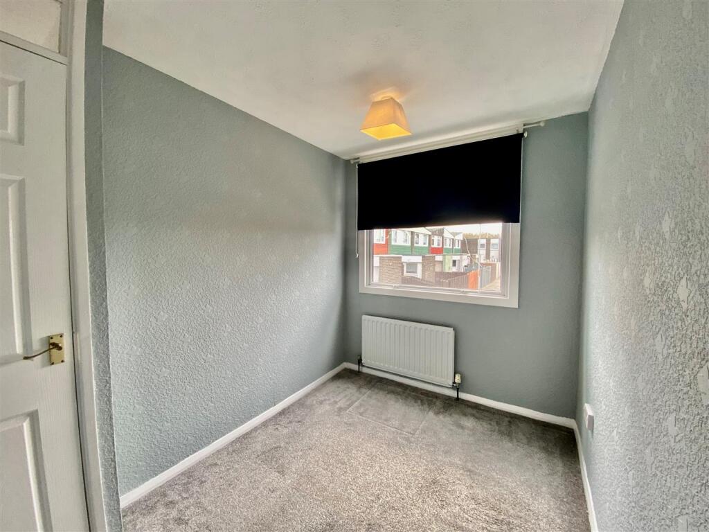 Bedroom 3.jpg