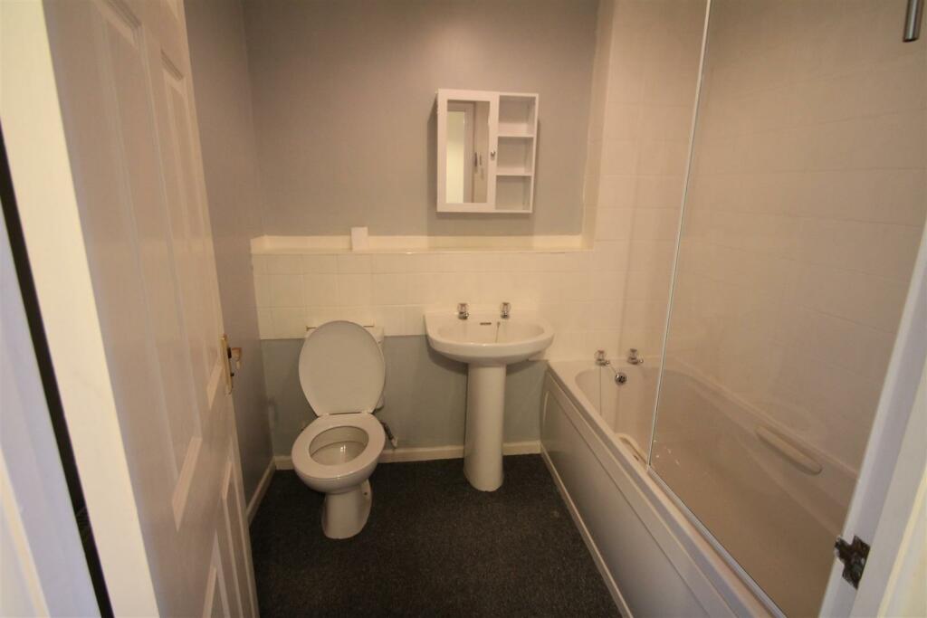 mvor bathroom.jpg
