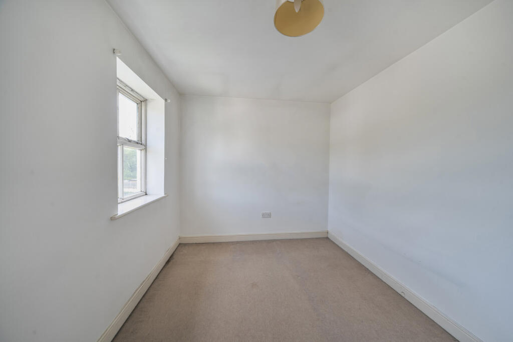 16-681c8eee4aaed-...