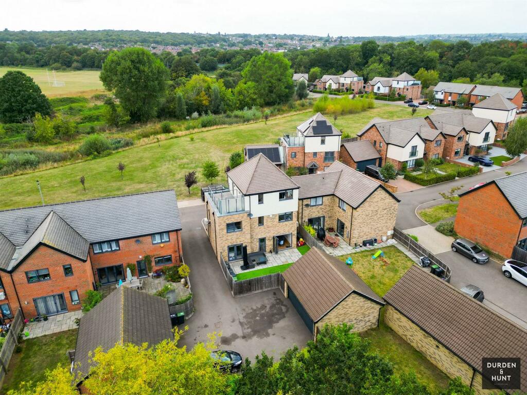 Park View DRONE-17.jpg