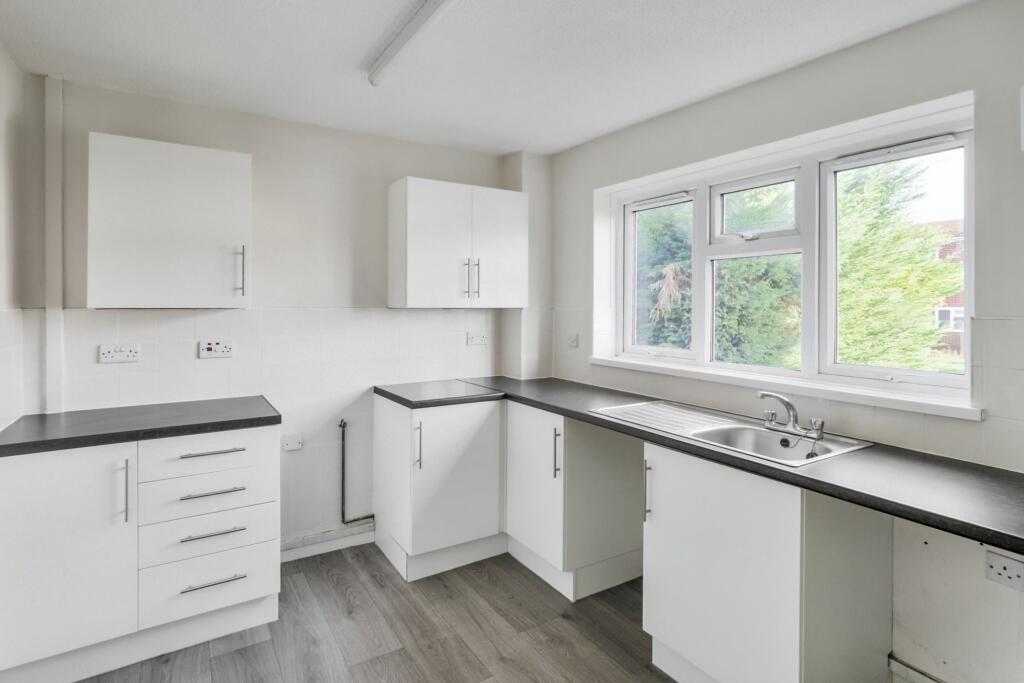 15 Brook Close, Bulwell, Nottingham, Nottinghamshire, NG6 8NL