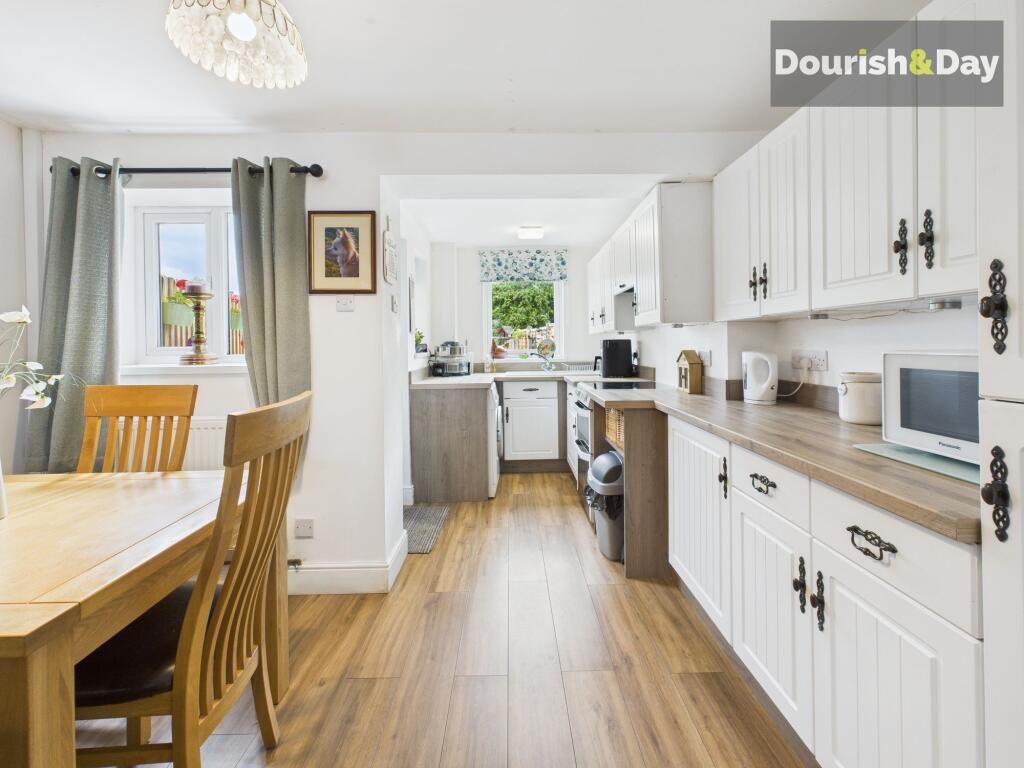 Open Plan Kitchen / Diner