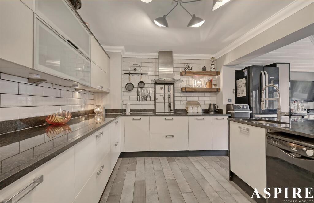 img_7389_11 copy 2.jpg