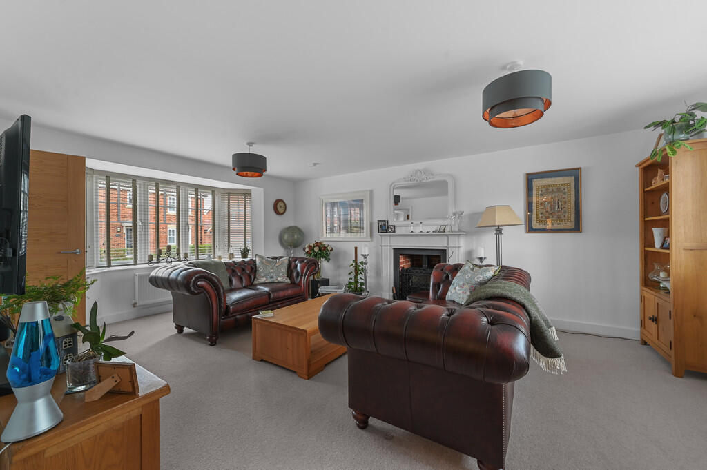 Tye Green living ...