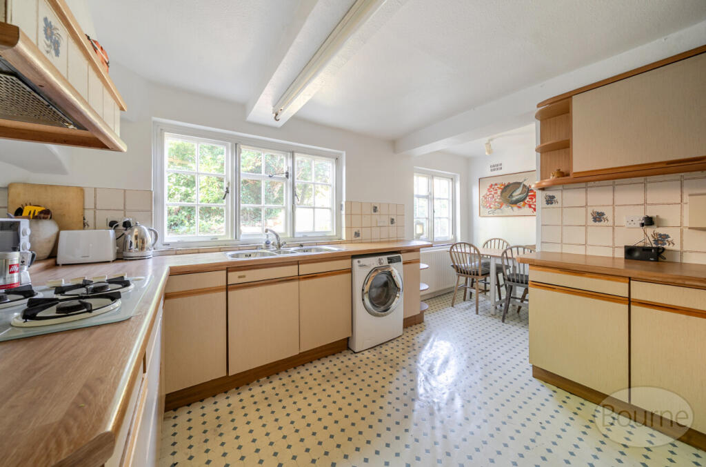 8b67be90-bcf7-447...