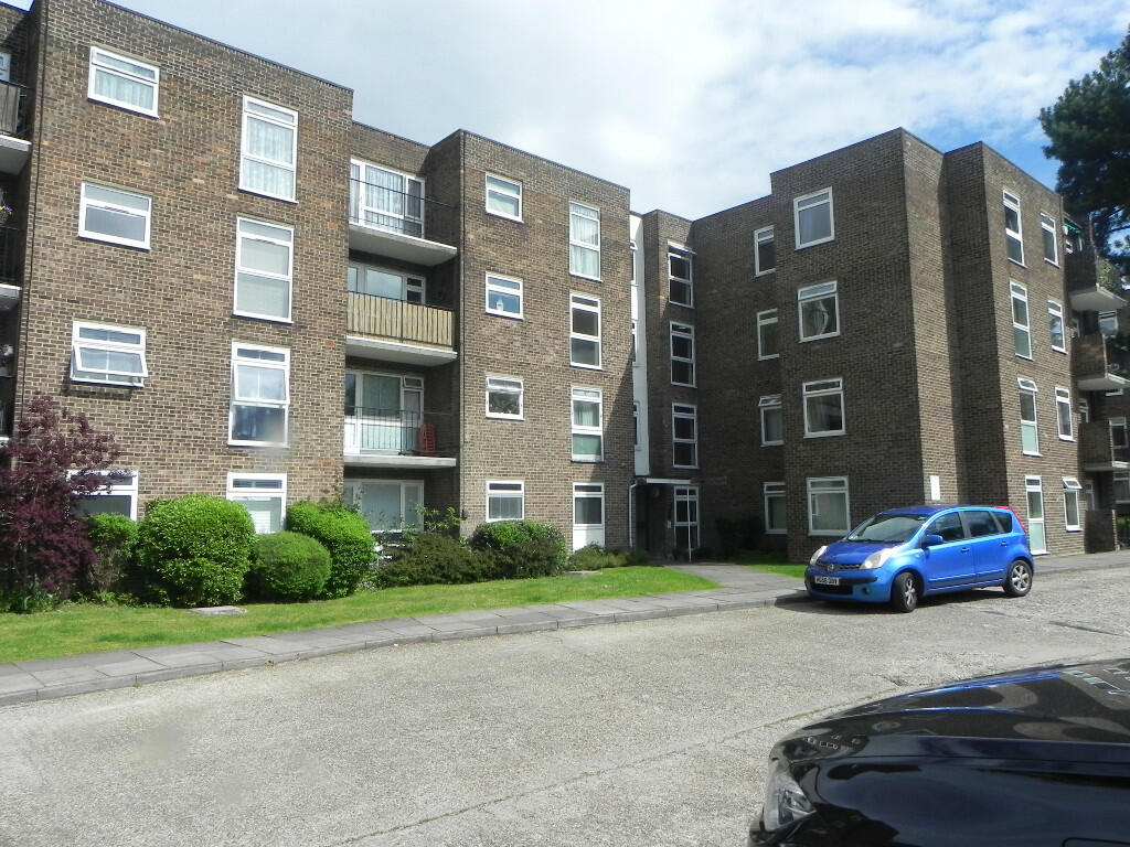 Willow Court, Wallington, Surrey, SM6