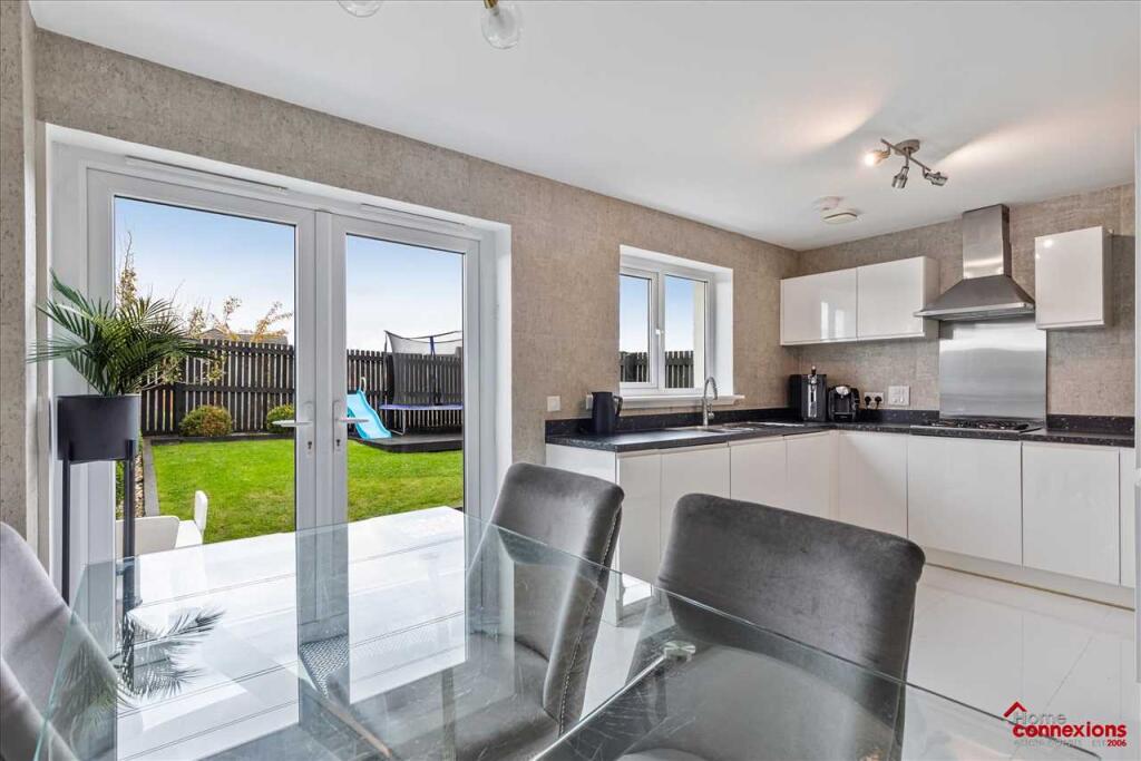 Kitchen Dining (6)