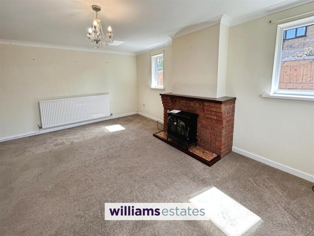 Lounge Dining Room