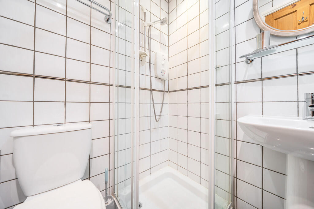 Ensuite Shower Ro...