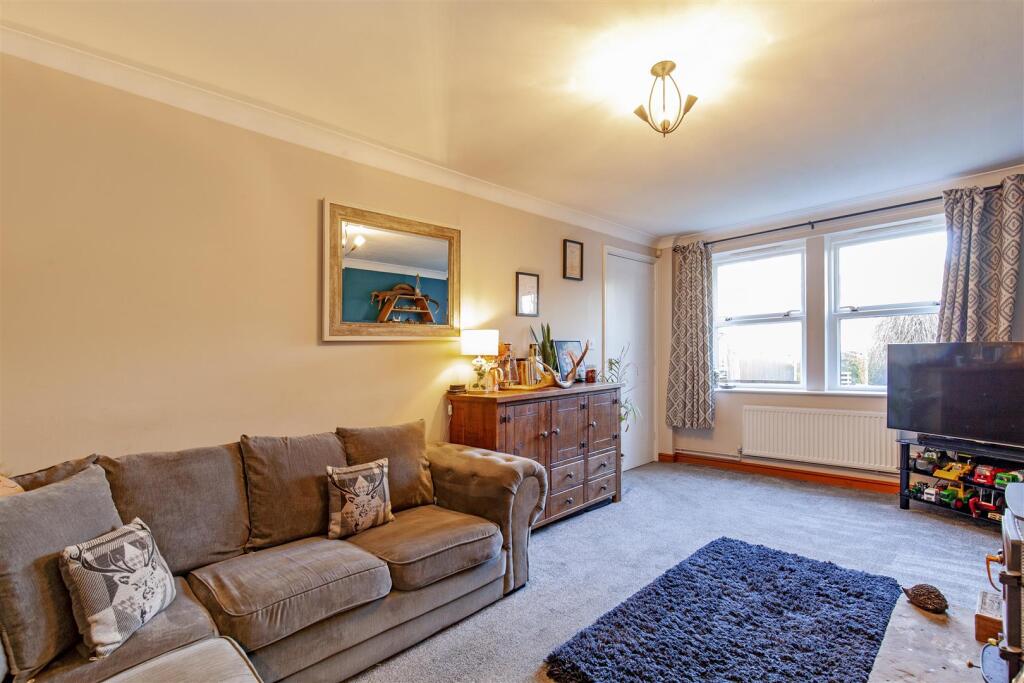 Reception Room-3.jpg