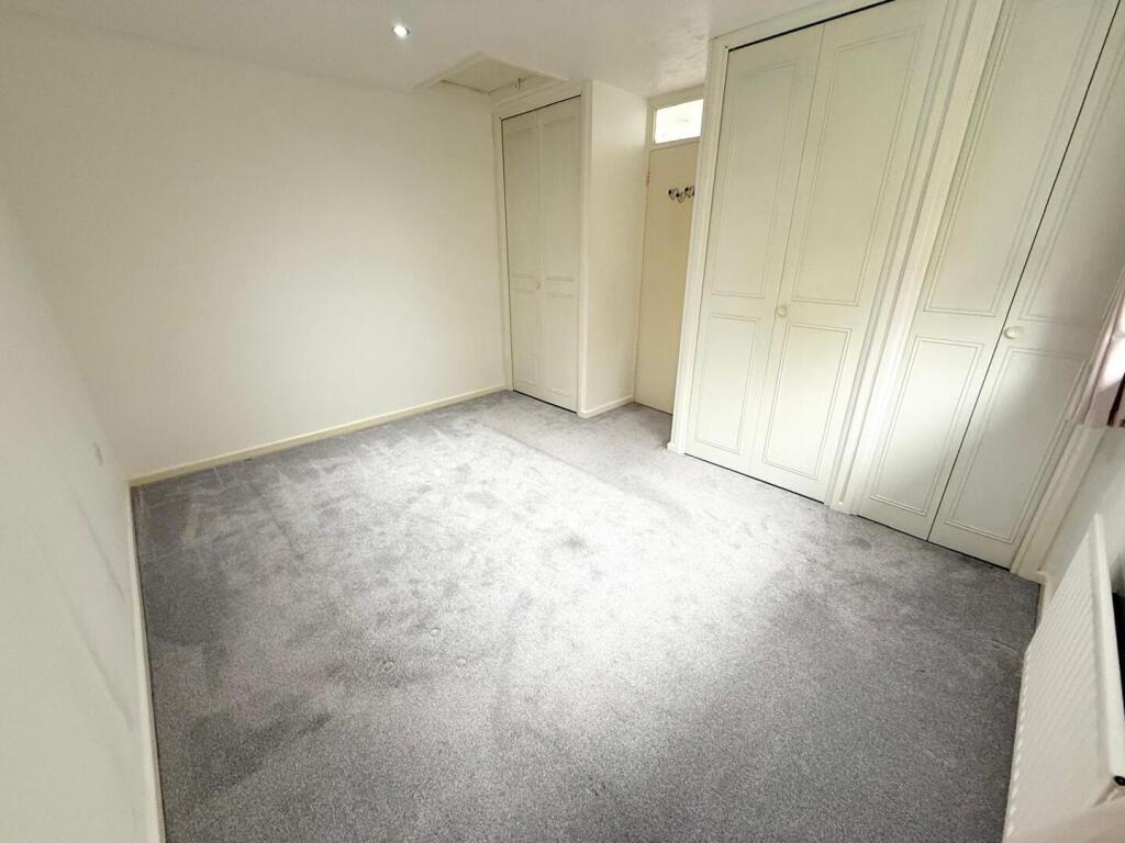 bedroom.jpg