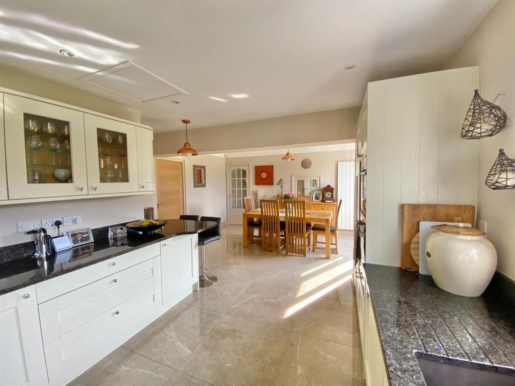 Kitchen / Diner / Breakfast Room