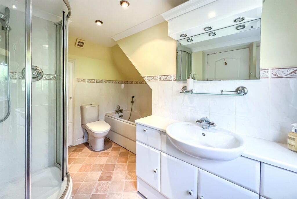 Ensuite Bathroom