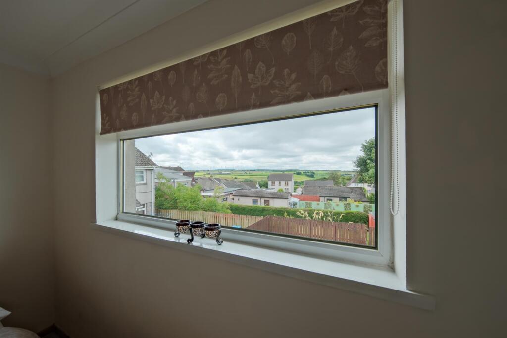 022-32 Currieside Place, Shotts, ML7 4AL.jpg