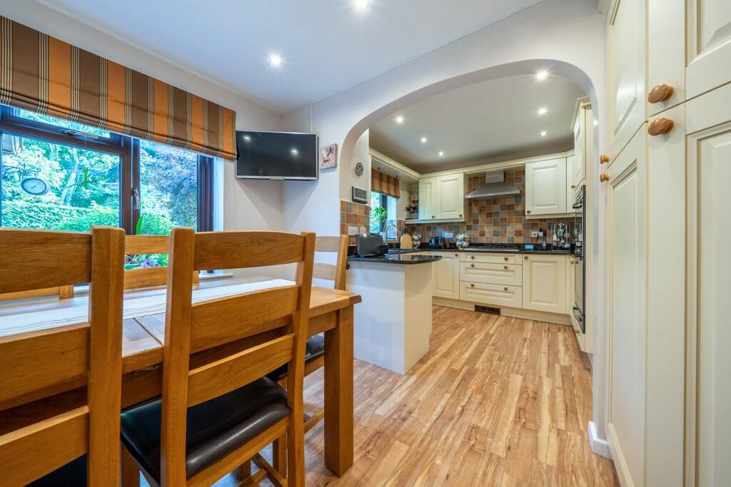 Kitchen/Breakfast Rm