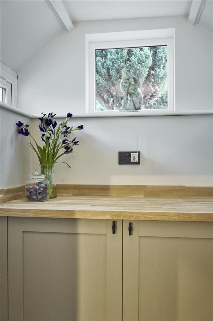 Callow Hill Cottage 18.jpg