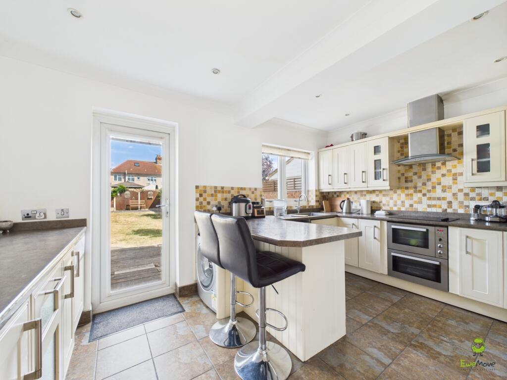 CAM02615G0-PR0087-STILL013