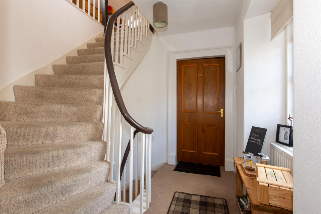 The Square 38-12.png