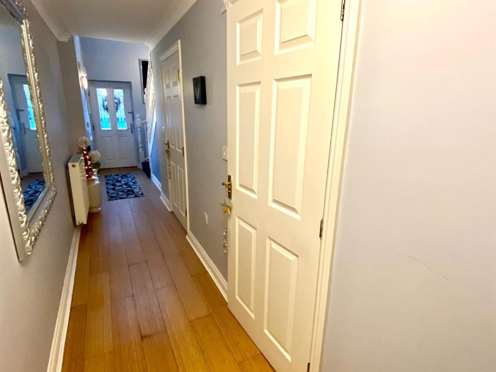 kiln avenue 49 hall.jpg